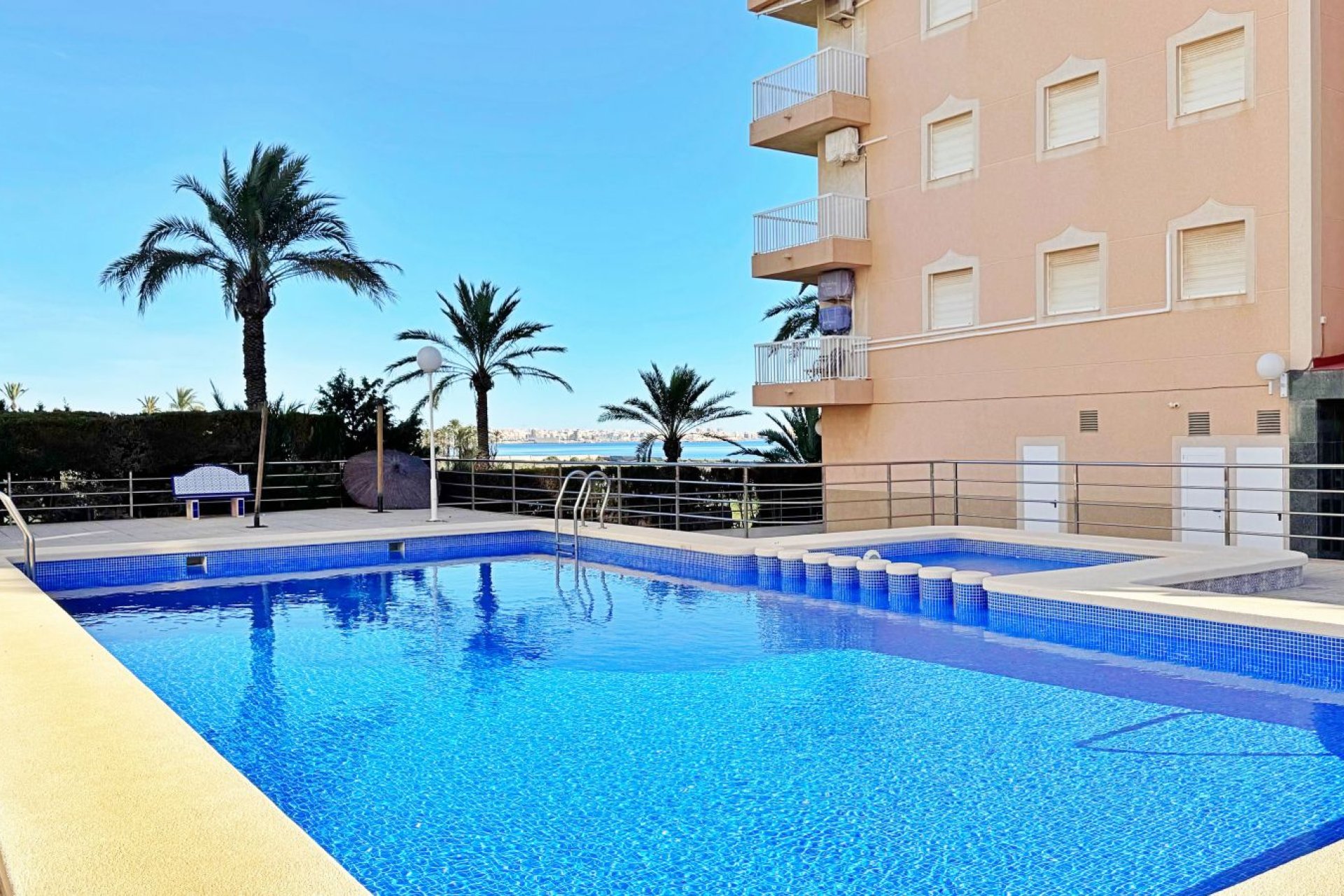 Wiederverkauf - Wohnung - Torrevieja - Rocio del Mar
