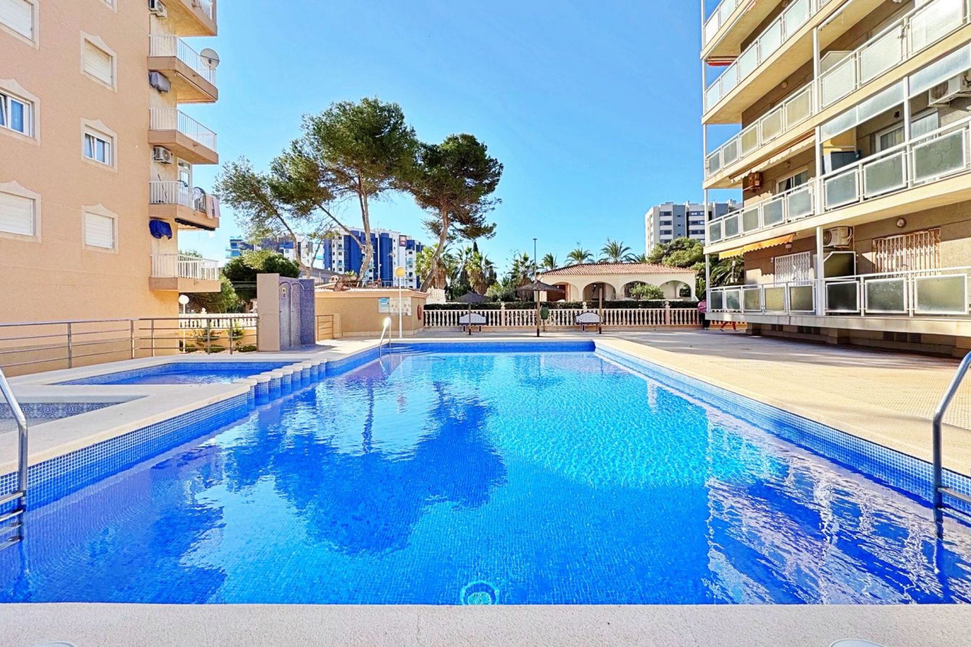 Wiederverkauf - Wohnung - Torrevieja - Rocio del Mar
