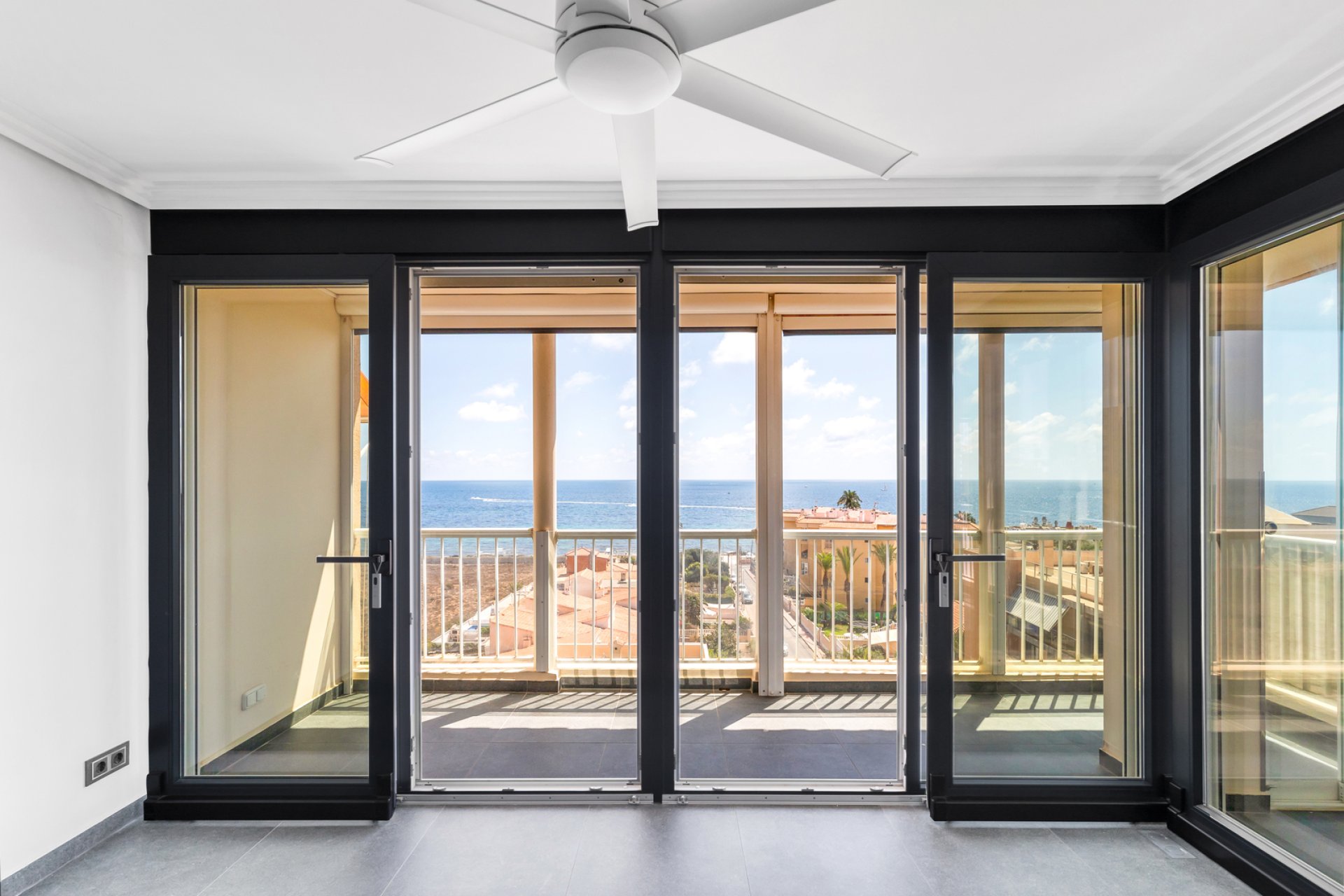 Wiederverkauf - Wohnung - Torrevieja - Rocio del Mar