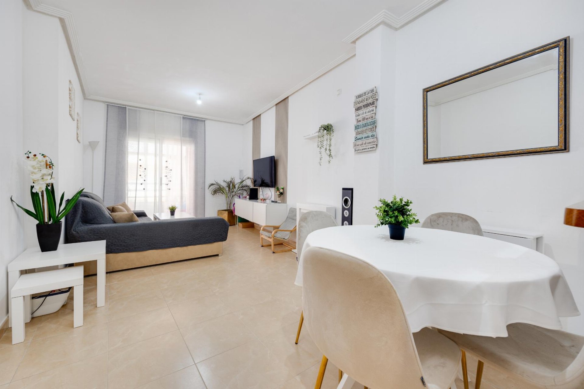 Wiederverkauf - Wohnung - Torrevieja - Villa Madrid