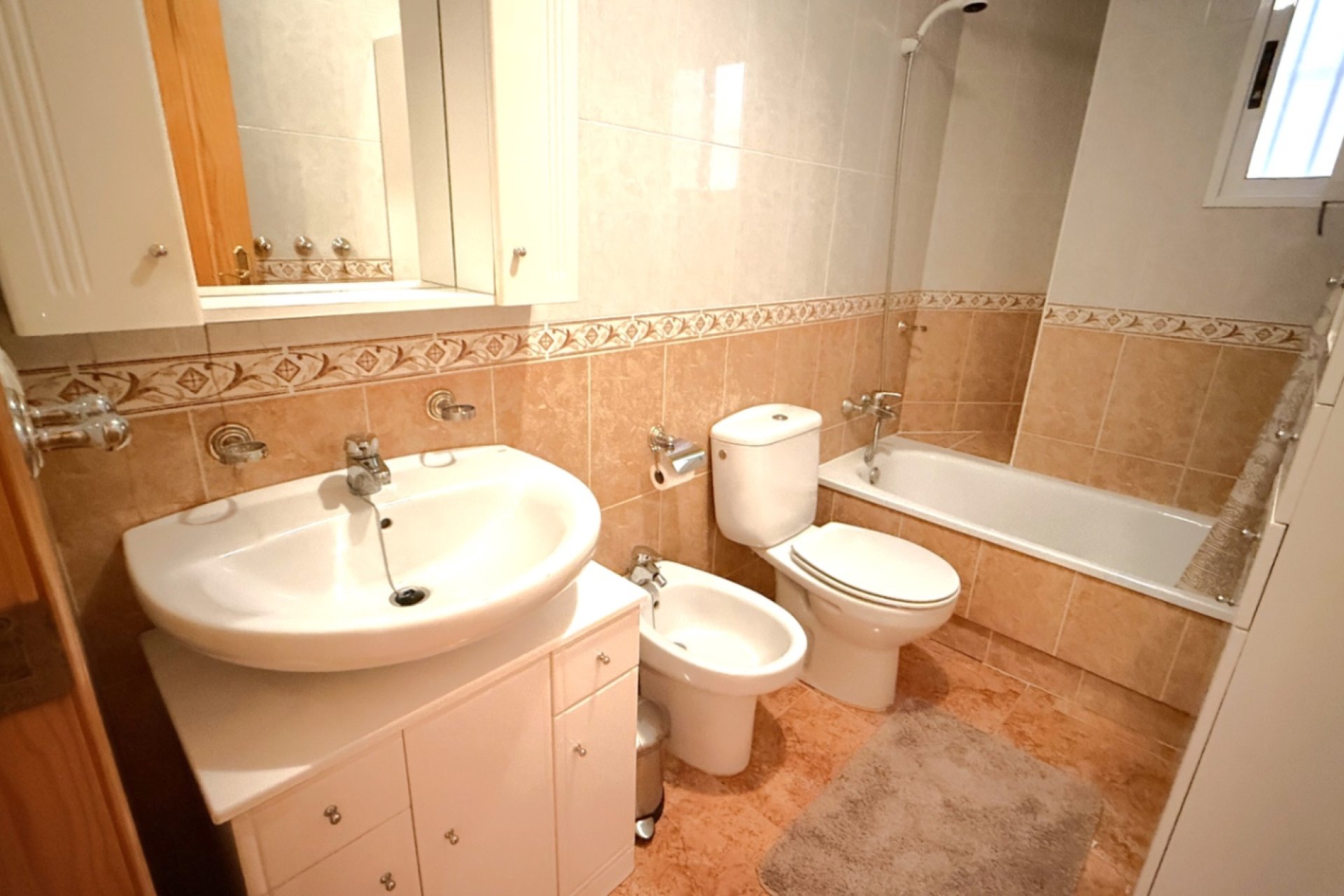 Wiederverkauf - Wohnung - Torrevieja