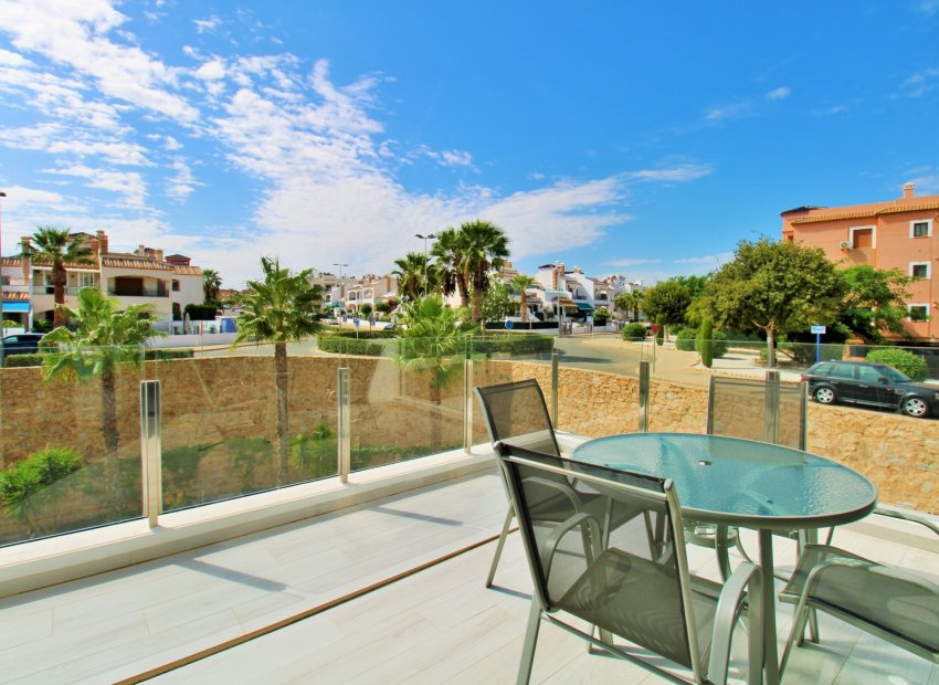 Wiederverkauf - Wohnung - Villamartin - PAU 8
