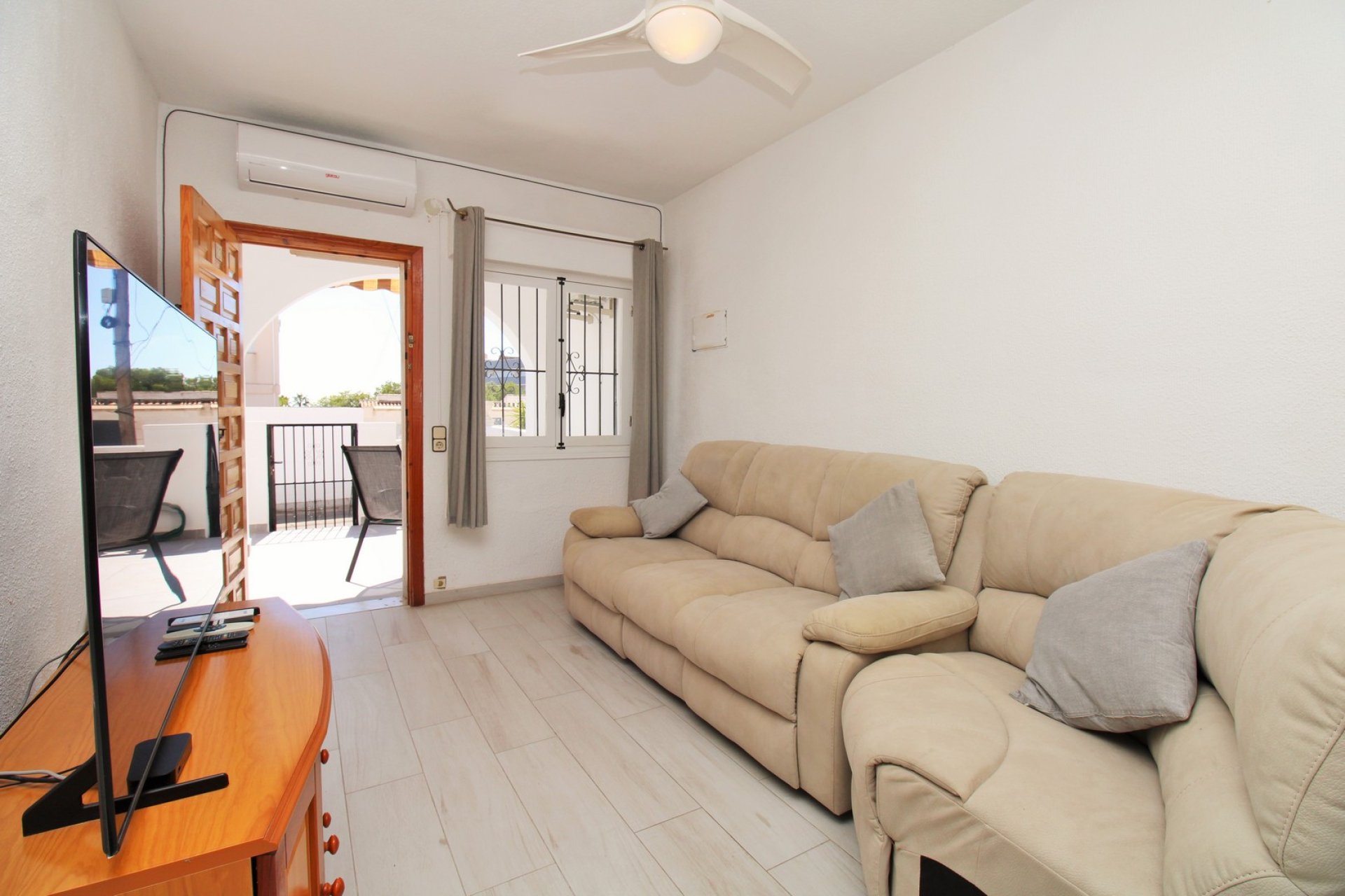 Wiederverkauf - Wohnung - Villamartin - Villamartín