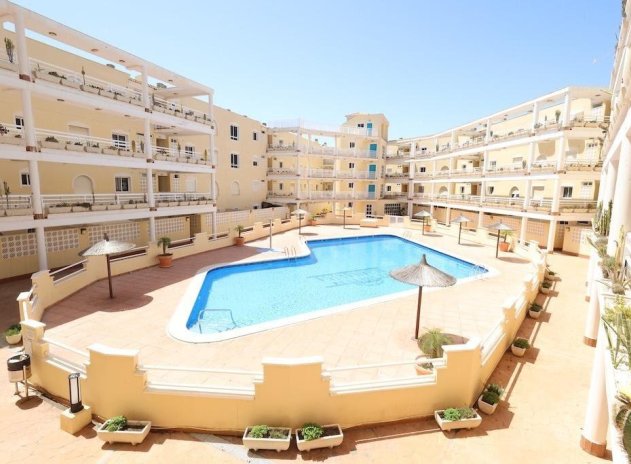 Wohnung - Wiederverkauf - Orihuela Costa - Campoamor
