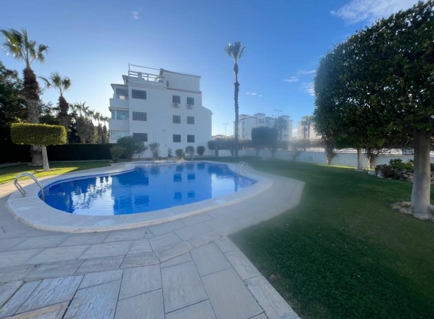 Wohnung - Wiederverkauf - Orihuela Costa - PAU 26