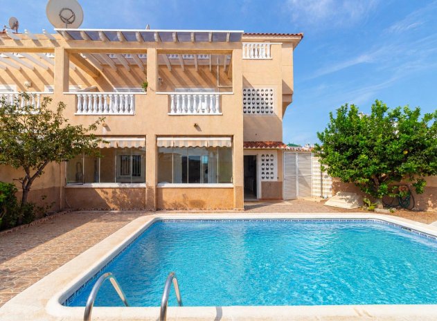 Wohnung - Wiederverkauf - Orihuela Costa - Punta Prima