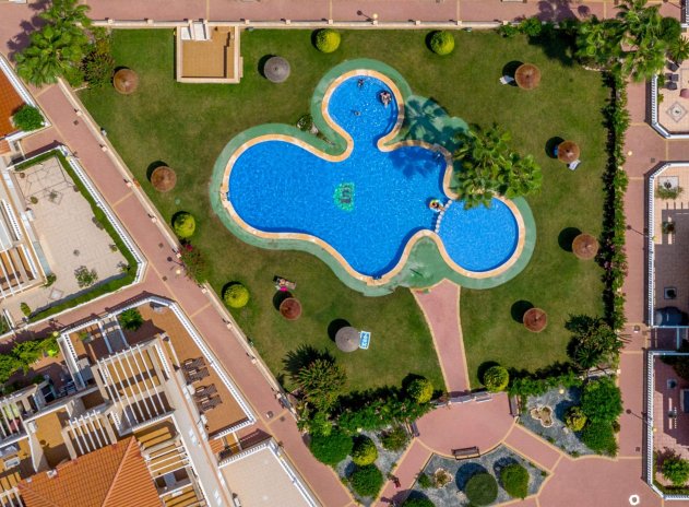 Wohnung - Wiederverkauf - Orihuela Costa - Punta Prima