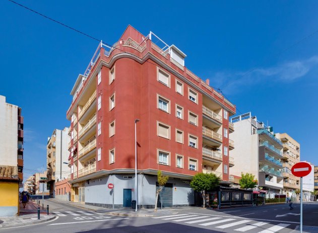 Wohnung - Wiederverkauf - Torrevieja - Centro - Muelle Pesquero