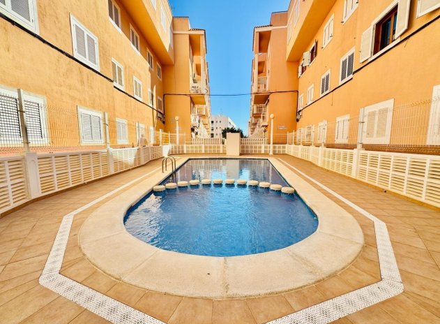 Wohnung - Wiederverkauf - Torrevieja - La Mata