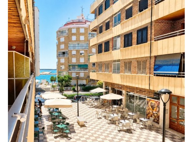 Wohnung - Wiederverkauf - Torrevieja - Playa del Acequión