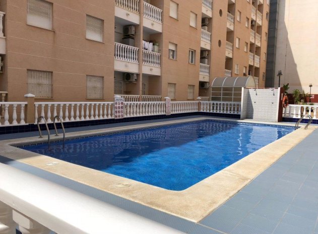 Wohnung - Wiederverkauf - Torrevieja - Playa del Cura