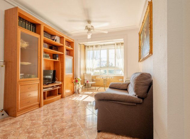 Wohnung - Wiederverkauf - Torrevieja - Playa del Cura