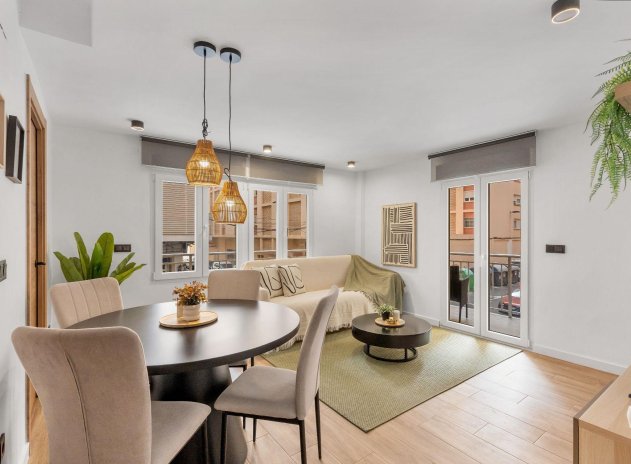 Wohnung - Wiederverkauf - Torrevieja - Playa del Cura