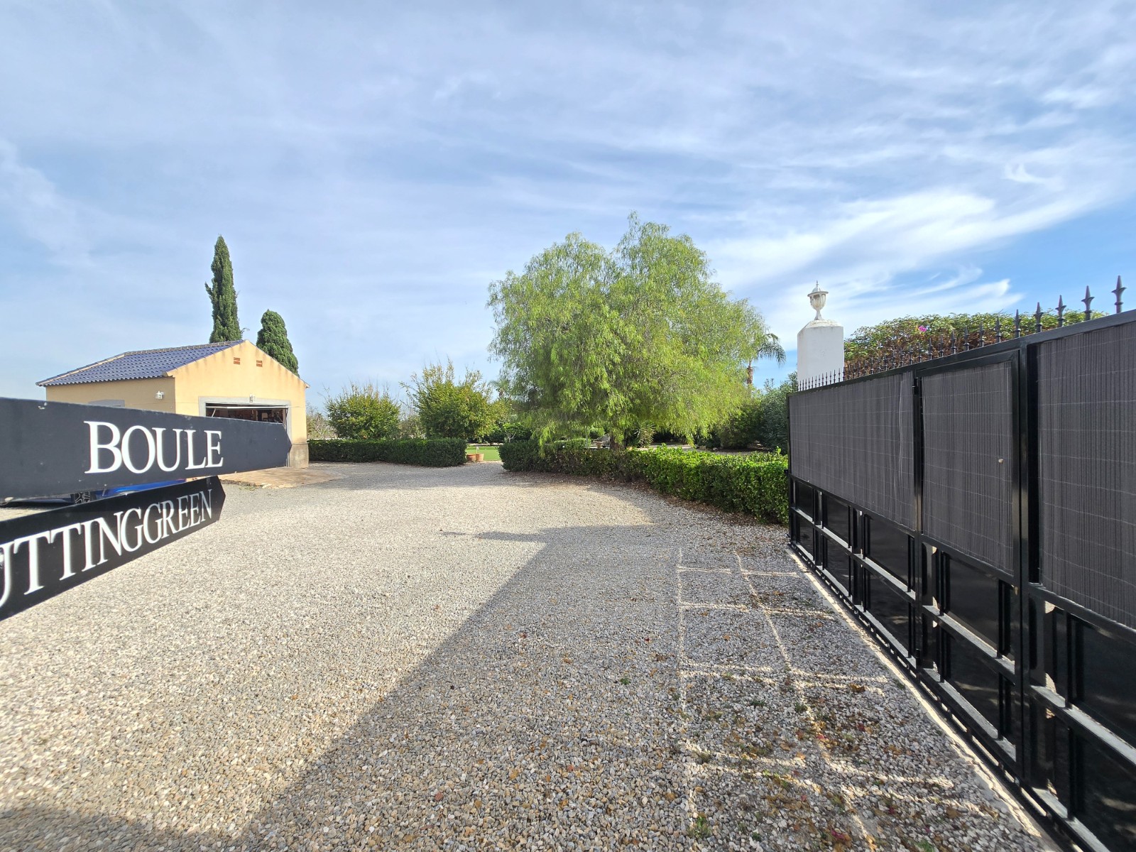 Property Image 2 Property Image 2