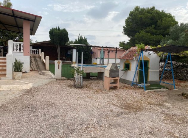 Resale - Finca / Country Property - Los Montesinos - La Herada