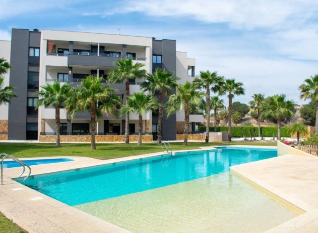 Herverkoop - Apartments - Los Almendros