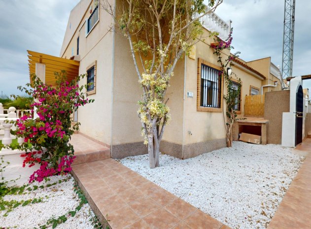 Herverkoop - Town House - San Miguel de Salinas - Urbanización Blue Lagoon