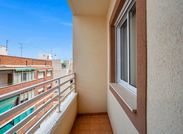 Wiederverkauf - Wohnung - Torrevieja - Centro