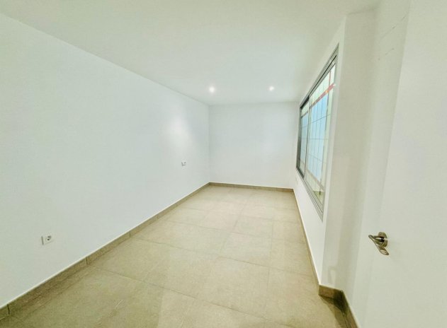 Reventa - Apartamento / piso - Guardamar del Segura