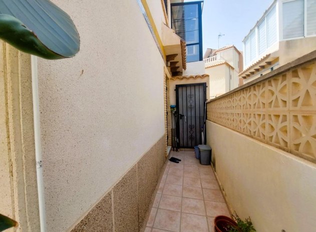 Wiederverkauf - Semi Detached Villa - Torrevieja - Las calas