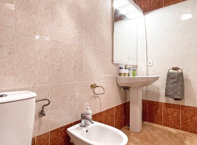 Resale - Apartment / flat - Torrevieja