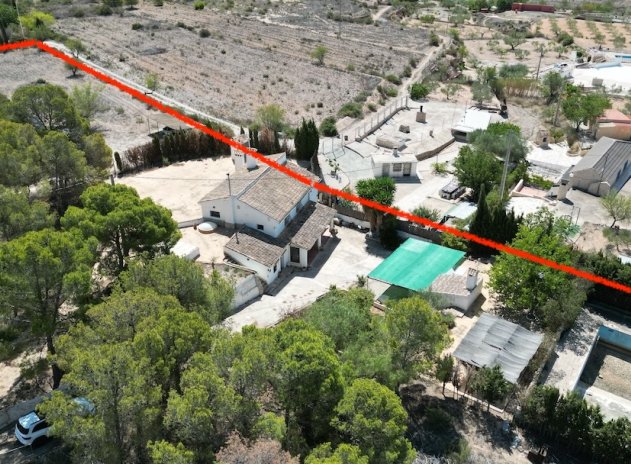 Wiederverkauf - Villa - Hondón de las Nieves