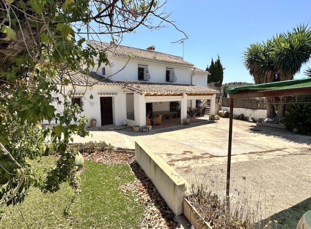 Wiederverkauf - Villa - Hondón de las Nieves