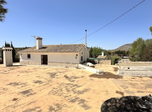 Wiederverkauf - Villa - Hondón de las Nieves