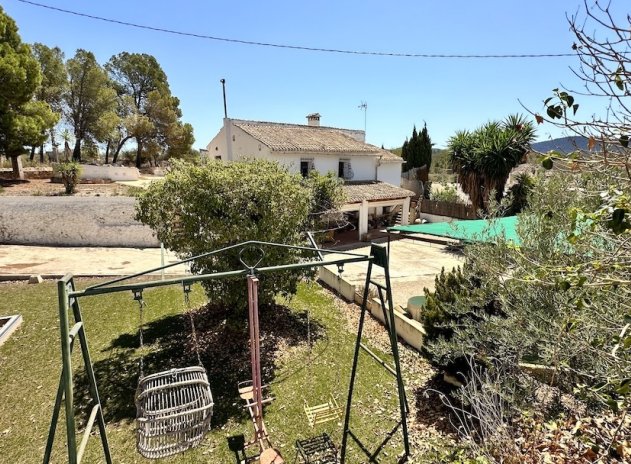 Wiederverkauf - Villa - Hondón de las Nieves