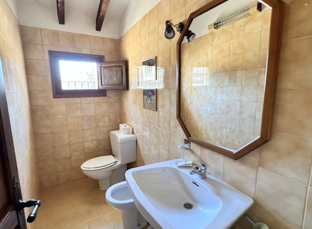 Wiederverkauf - Villa - Hondón de las Nieves