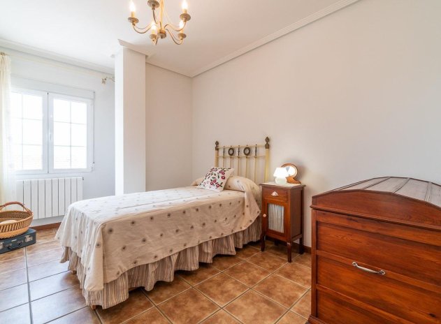 Herverkoop - Appartement / flat - Almoradi - Las heredades