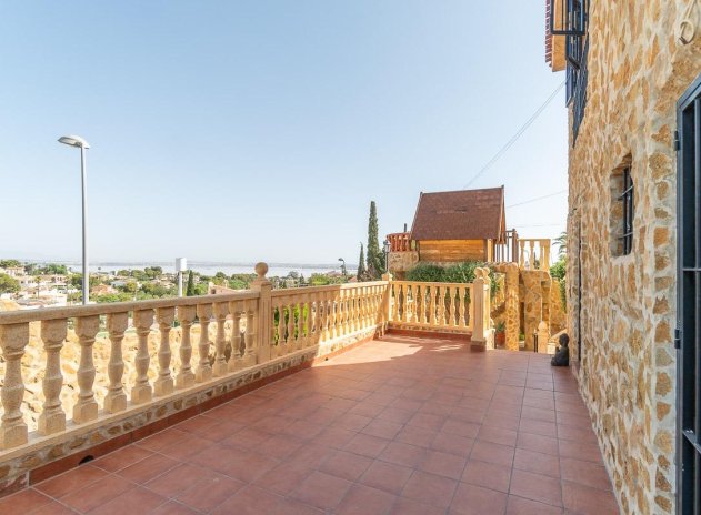 Resale - Villa - Orihuela Costa - Los Balcones