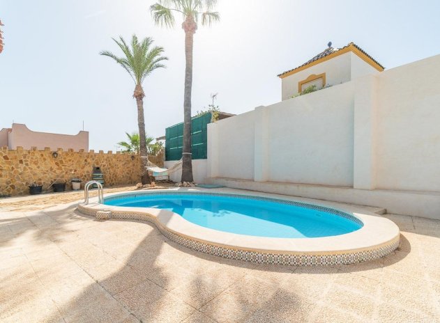 Reventa - Villa - Orihuela Costa - Los Balcones