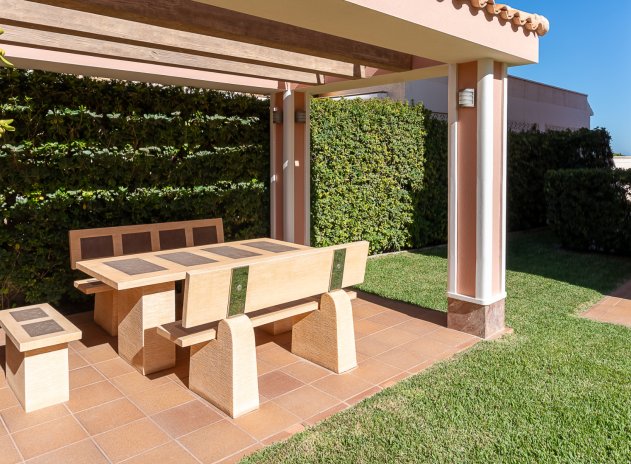 Resale - Villa - La Zenia - Beachside