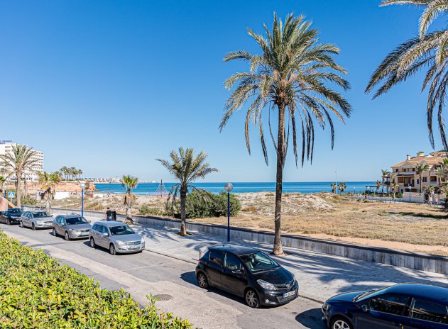 Wiederverkauf - Villa - La Zenia - Beachside