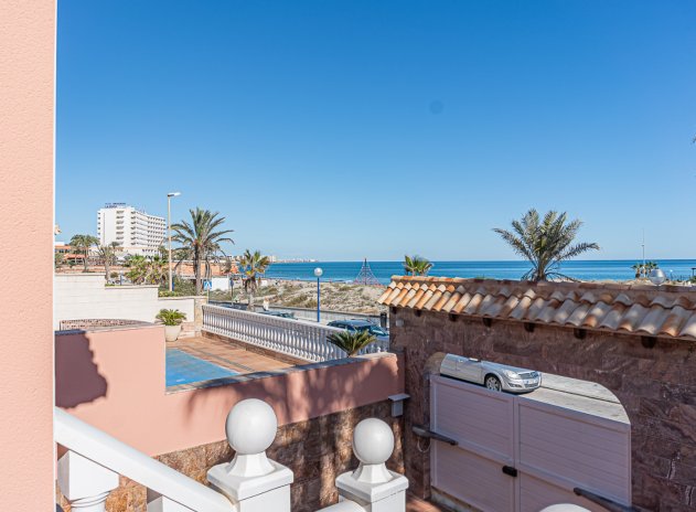 Herverkoop - Villa - La Zenia - Beachside