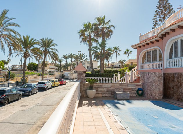 Wiederverkauf - Villa - La Zenia - Beachside