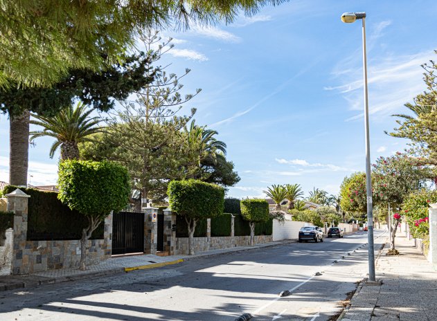 Wiederverkauf - Villa - La Zenia - Beachside