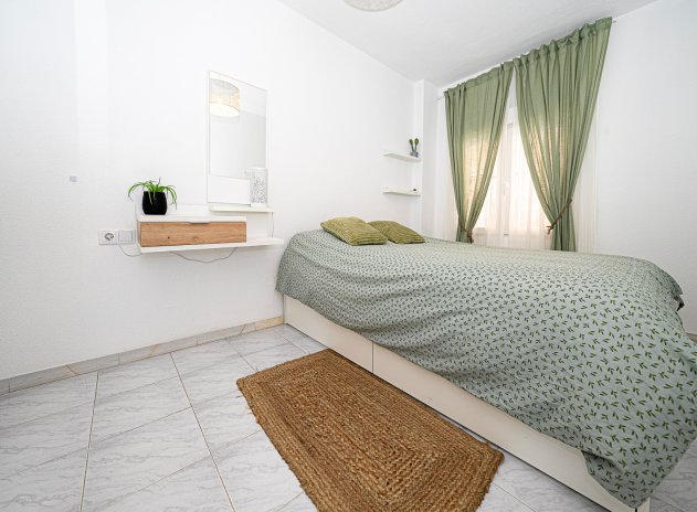 Reventa - Apartamento / piso - Torrevieja - Torrevieja Centre