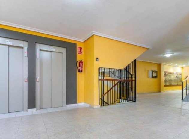 Wiederverkauf - Wohnung - Torrevieja - Torrevieja Centre