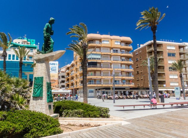 Wiederverkauf - Wohnung - Torrevieja - Torrevieja Centre