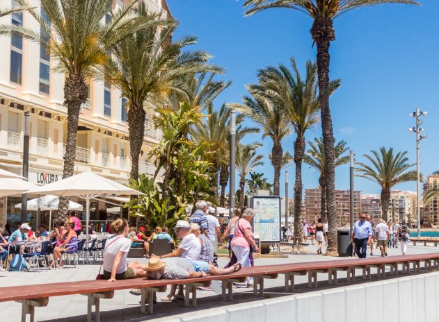 Wiederverkauf - Wohnung - Torrevieja - Torrevieja Centre