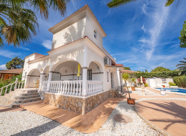 Resale - Villa - La Zenia - Beachside