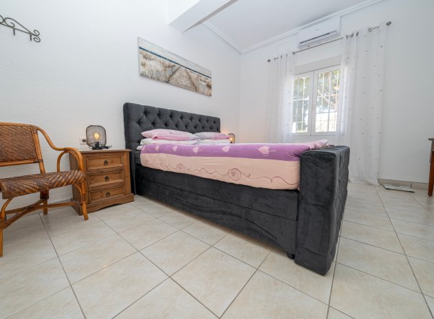 Reventa - Villa - La Zenia - Beachside