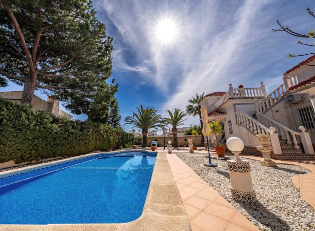 Reventa - Villa - La Zenia - Beachside