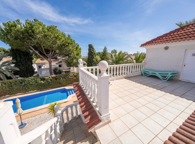 Resale - Villa - La Zenia - Beachside