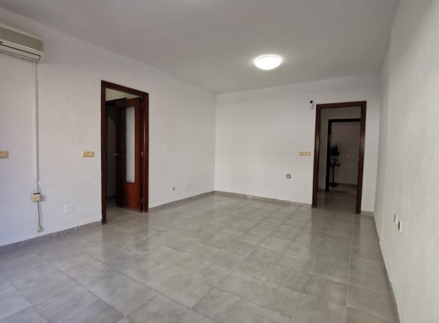 Resale - Apartment / flat - Torrevieja - Estacion de autobuses