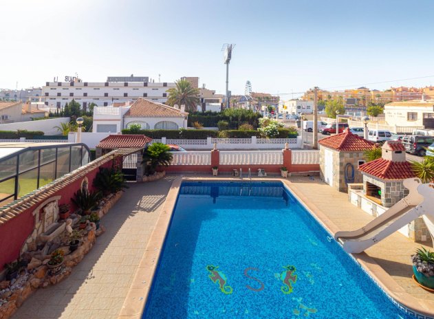 Reventa - Villa - Orihuela Costa - La Regia