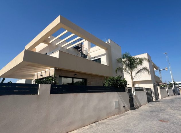 Reventa - Villa - Los Montesinos - La Herrada