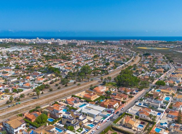 Neue Gebäude - Villa - Torrevieja - Torreta Florida